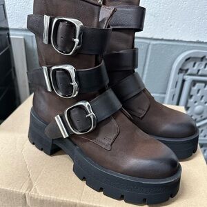 Steve Madden Boots